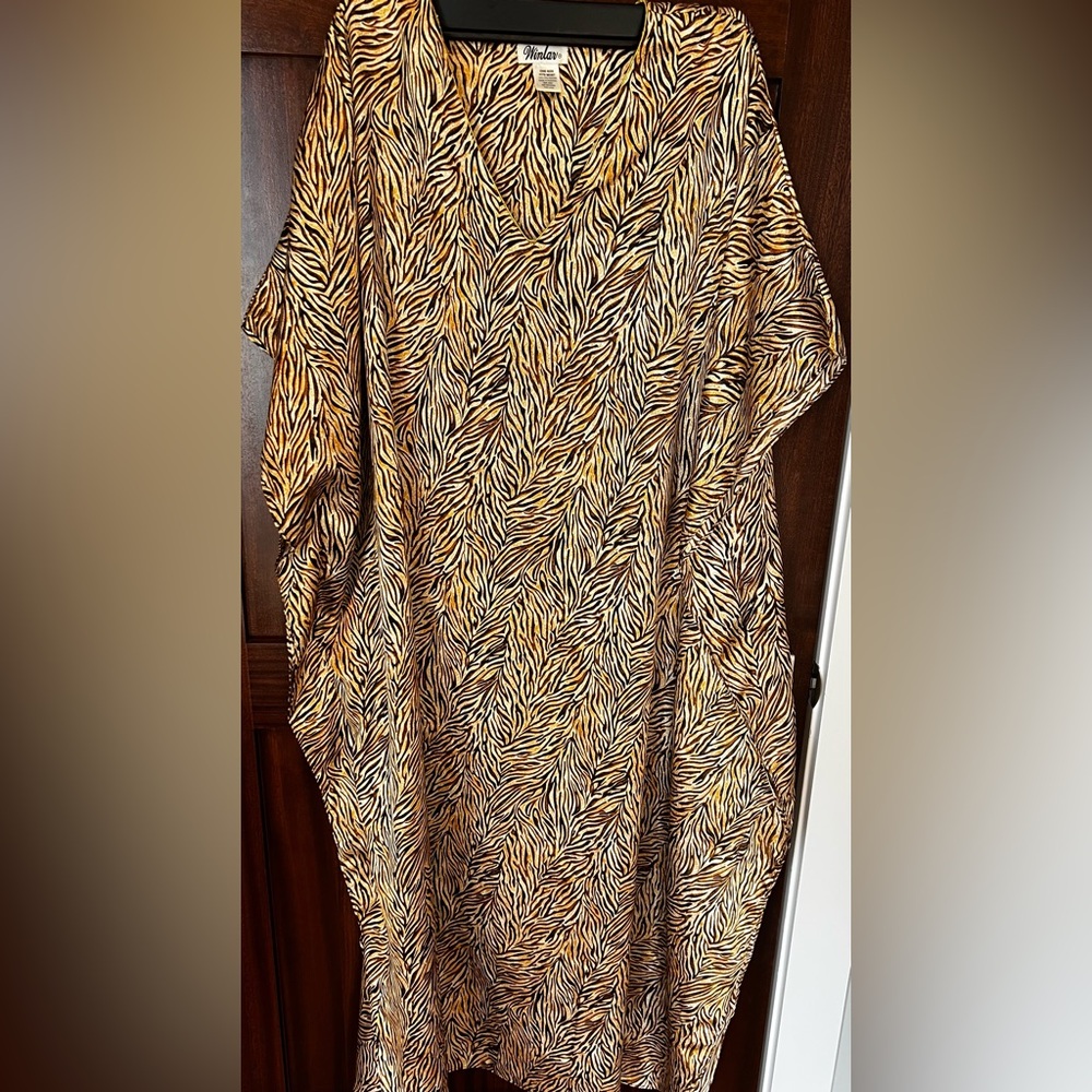 Vintage Winlar Women's Gold Lion Kaftan